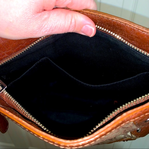 DKNY - Crossbody Bag - Picture 10 of 10